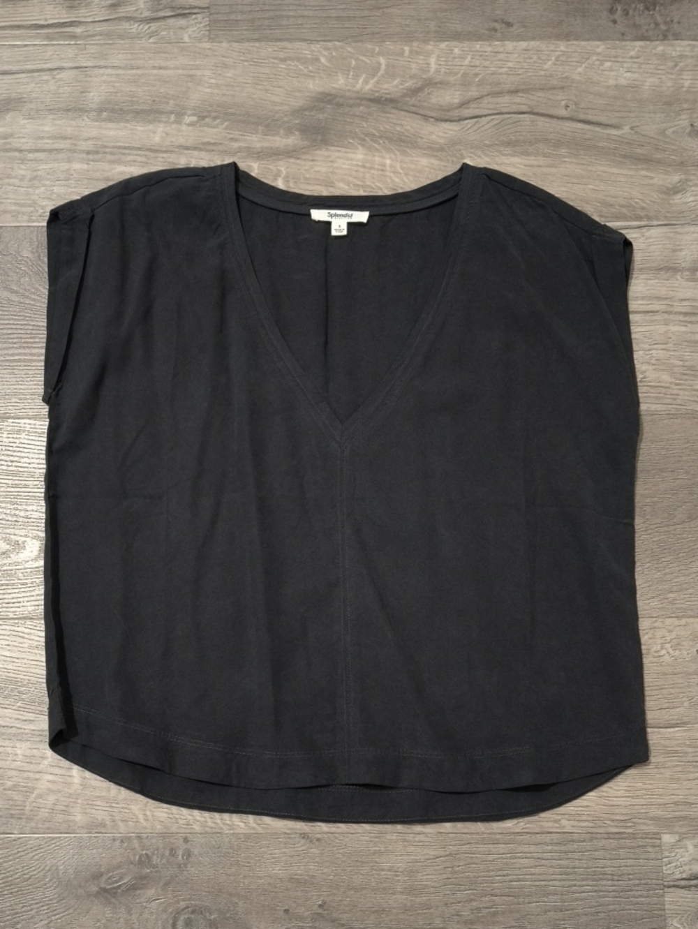 Splendid Black V-Neck Short Sleeve Tee